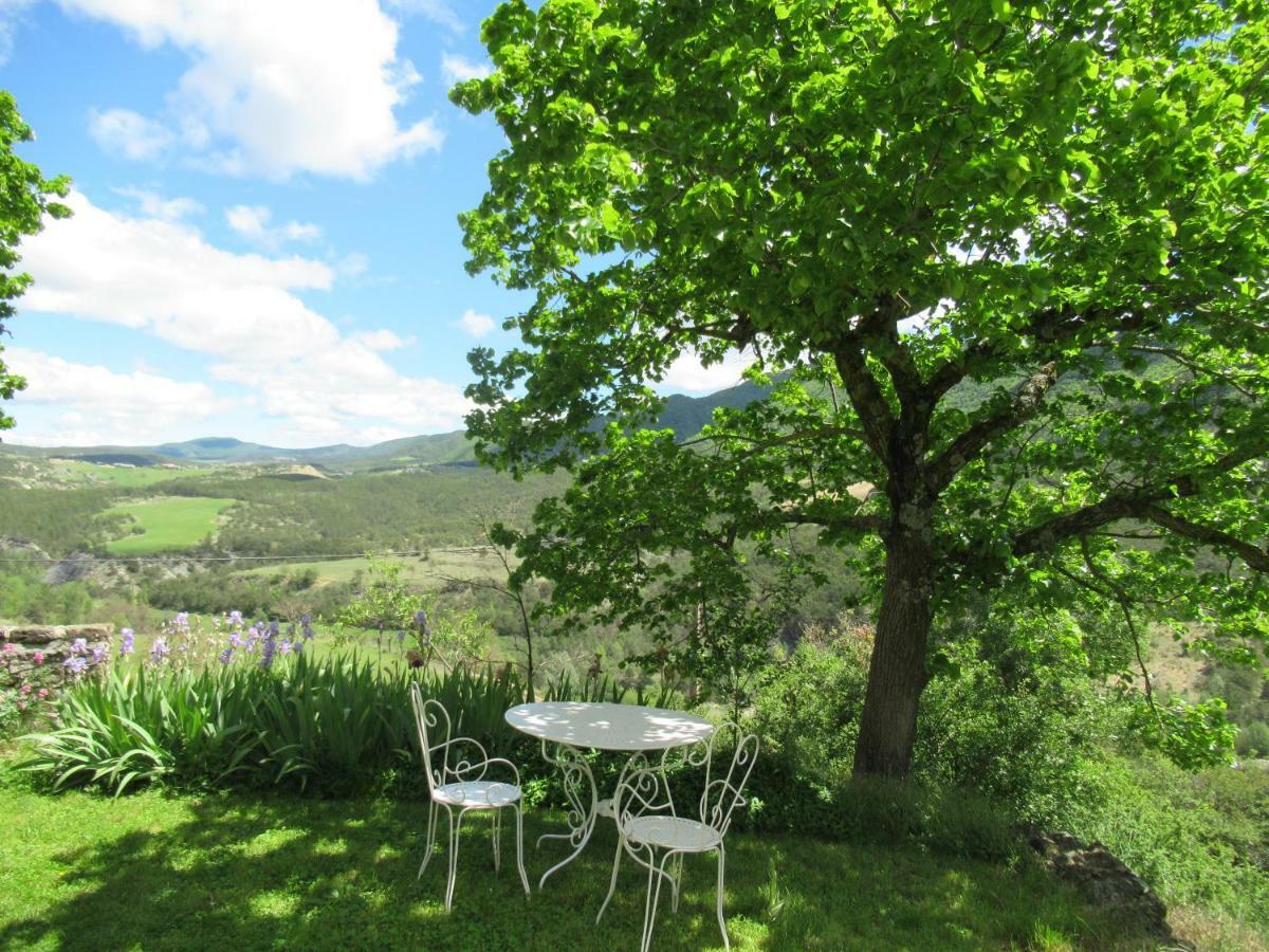 La Ferme De La Condamine Bed & Breakfast Saint-Andre-de-Rosans Exterior photo
